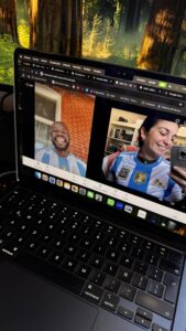 alumno de EEUU con remera de argentina